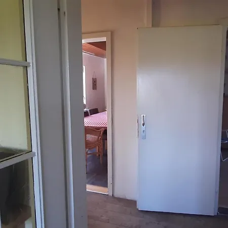 Holiday home Monteurzimmer Ausma Wymeer Bunde - Heerenland *