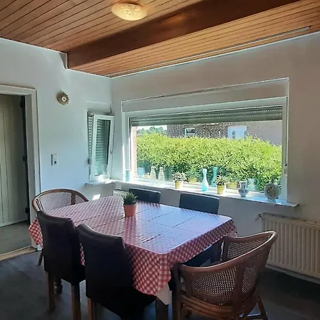Holiday home Monteurzimmer Ausma Wymeer Bunde - Heerenland *